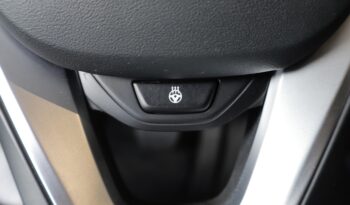 BMW 320e xDrive Touring lleno