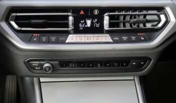 BMW 320e xDrive Touring lleno