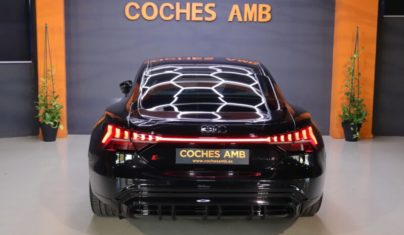 AUDI e-tron GT RS quattro lleno
