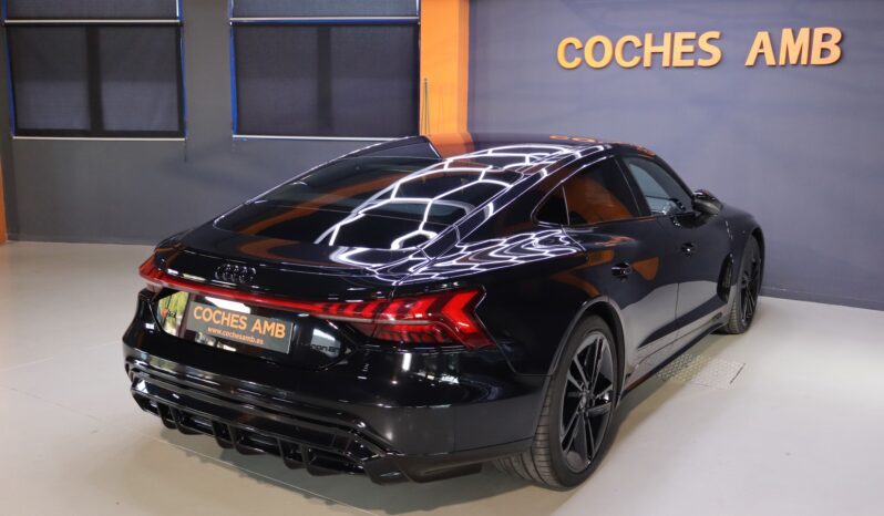 AUDI e-tron GT RS quattro lleno
