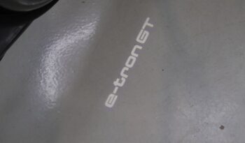 AUDI e-tron GT RS quattro lleno