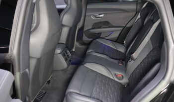 AUDI e-tron GT RS quattro lleno