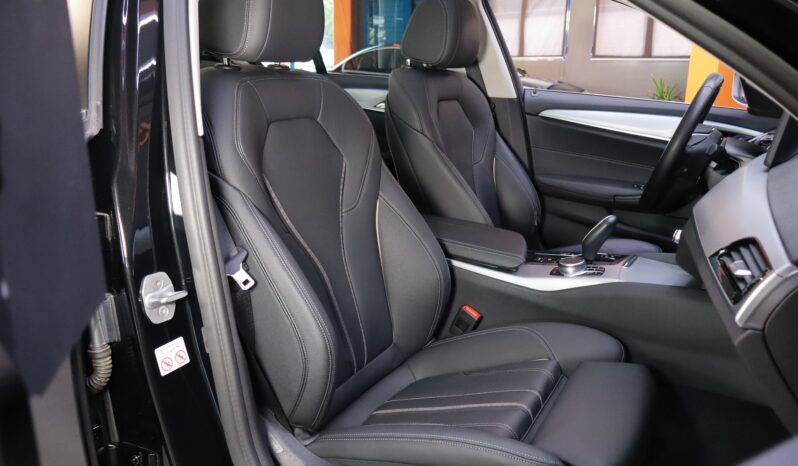 BMW 530e lleno