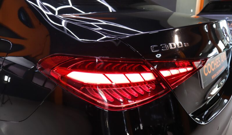 MERCEDES-BENZ C300e lleno