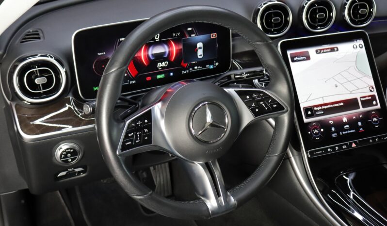MERCEDES-BENZ C300e lleno