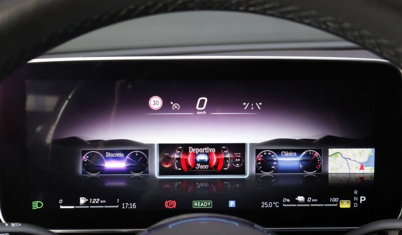 MERCEDES-BENZ C300e lleno