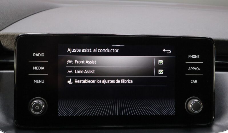 SKODA Kamiq 1.0TSI 115CV DSG Sport lleno