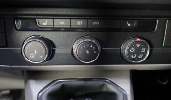 VOLKSWAGEN Transporter lleno