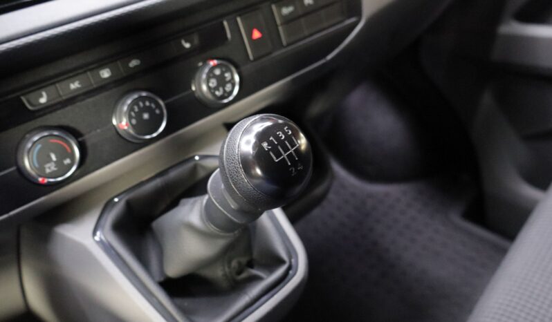 VOLKSWAGEN Transporter lleno