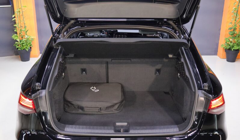 AUDI A3 Sportback 40 TFSIe lleno