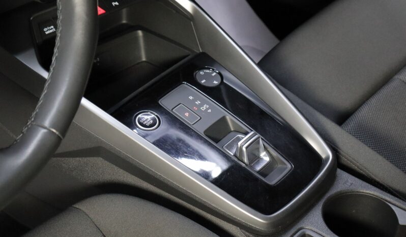 AUDI A3 Sportback 40 TFSIe lleno