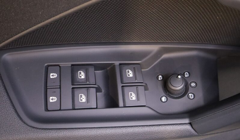 AUDI A3 Sportback 40 TFSIe lleno