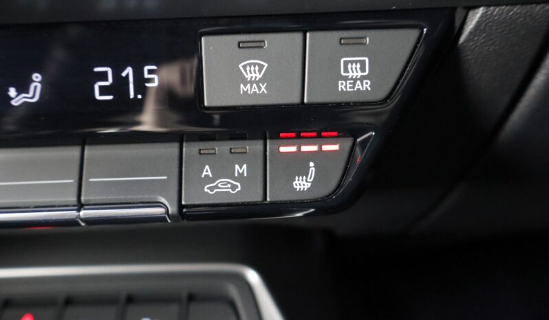 AUDI A3 Sportback 40 TFSIe lleno