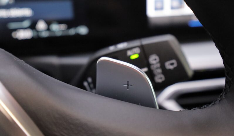 BMW 320e Touring lleno