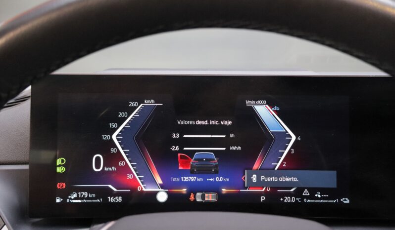 BMW 320e Touring lleno