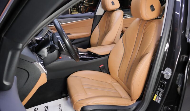 BMW 530e lleno