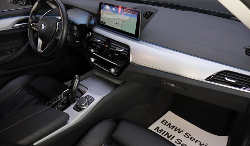 BMW 530e xDrive Touring lleno