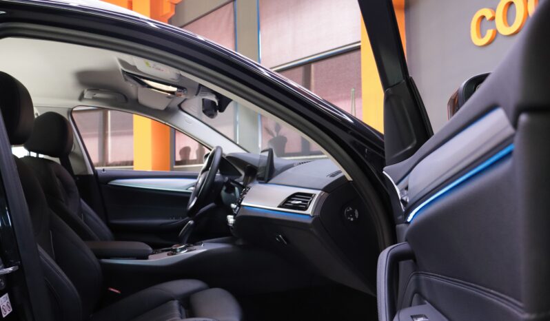 BMW 530e xDrive Touring lleno