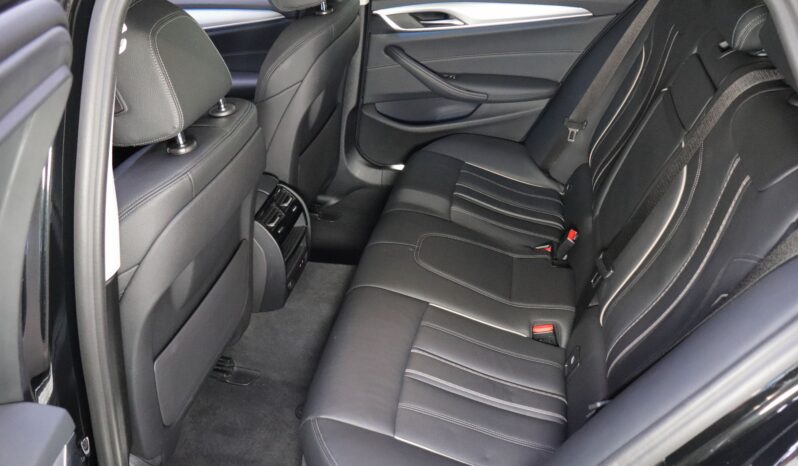 BMW 530e xDrive Touring lleno