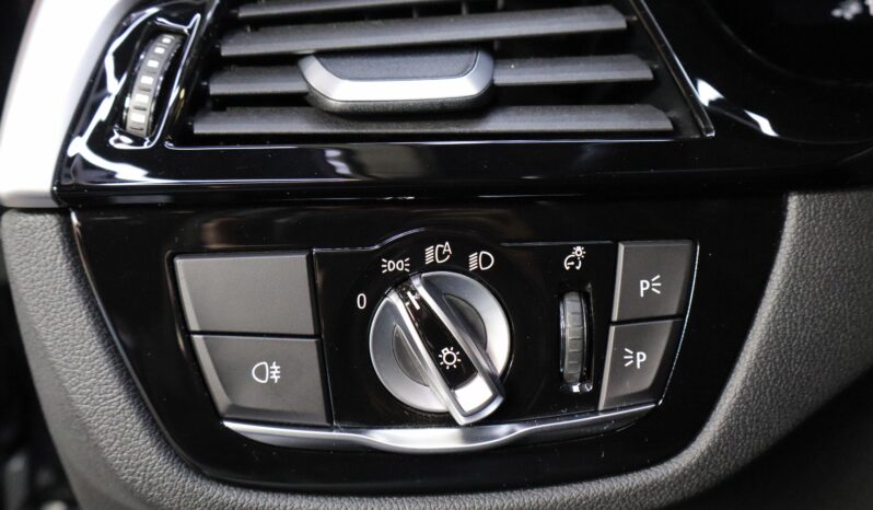 BMW 530e xDrive Touring lleno