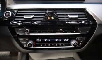 BMW 530e xDrive Touring lleno