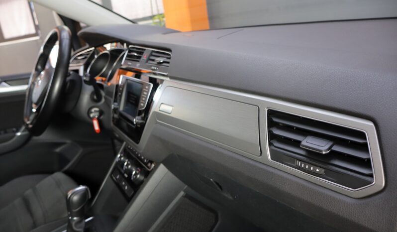 VOLKSWAGEN Touran 2.0TDI lleno