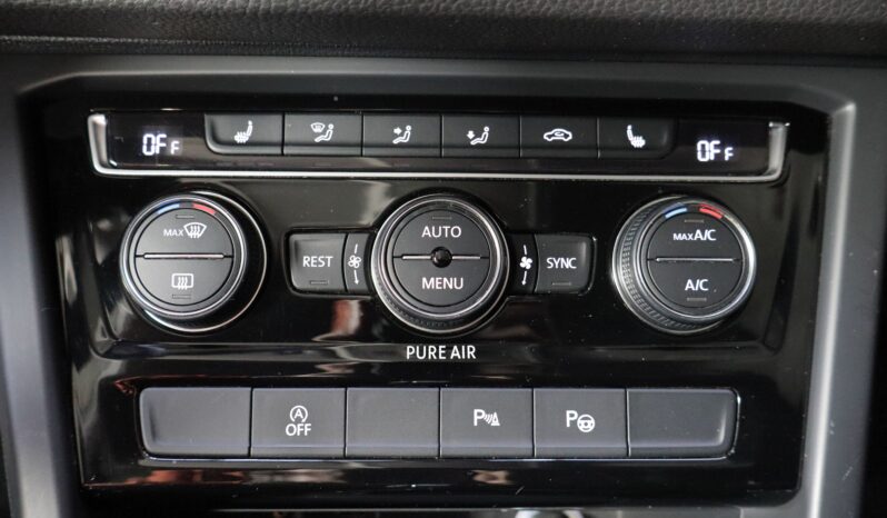 VOLKSWAGEN Touran 2.0TDI lleno