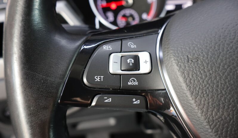 VOLKSWAGEN Touran 2.0TDI lleno