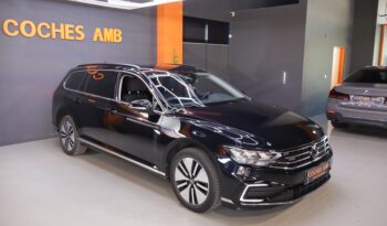 VOLKSWAGEN Passat Variant GTE lleno