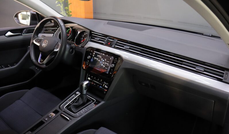 VOLKSWAGEN Passat Variant GTE lleno