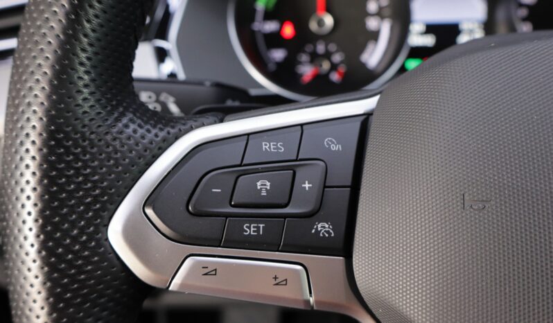 VOLKSWAGEN Passat Variant GTE lleno