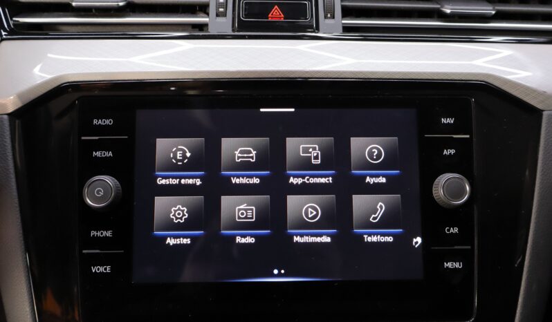 VOLKSWAGEN Passat Variant GTE lleno