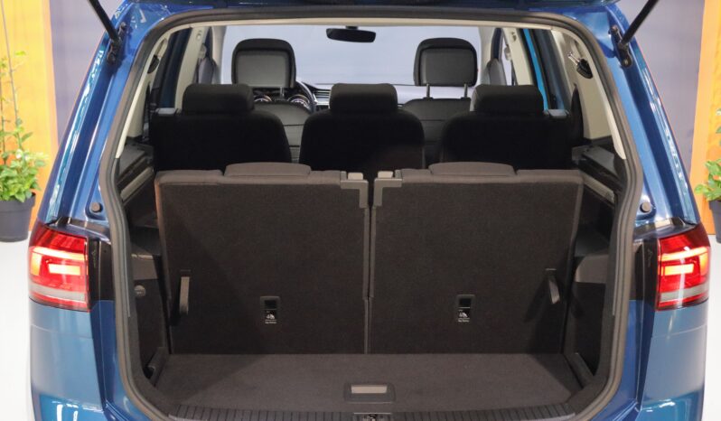 VOLKSWAGEN Touran lleno