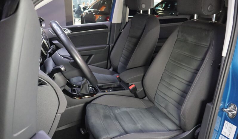 VOLKSWAGEN Touran lleno