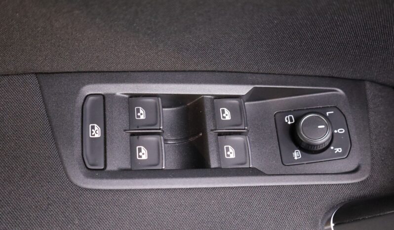 VOLKSWAGEN Touran lleno