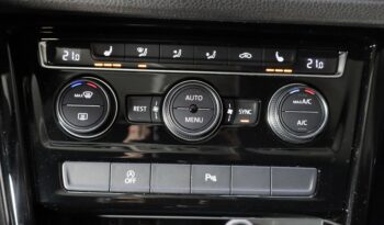 VOLKSWAGEN Touran lleno