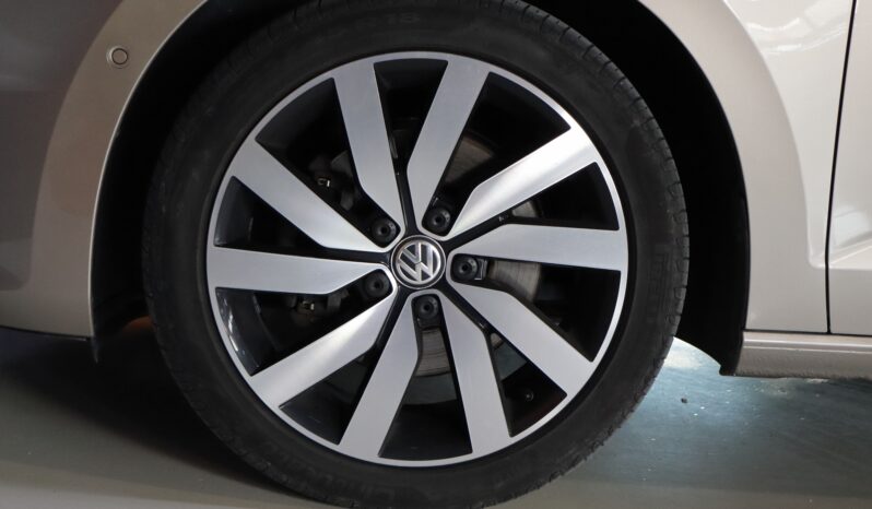 VOLKSWAGEN Touran Highline 2.0TDI lleno