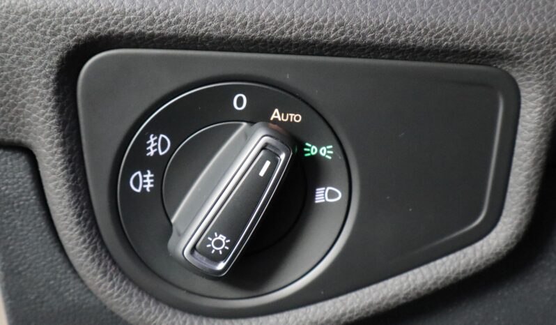 VOLKSWAGEN Touran Highline 2.0TDI lleno