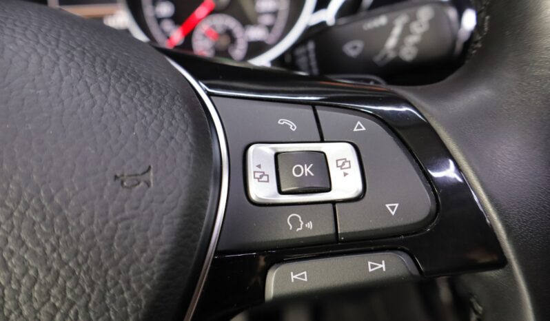 VOLKSWAGEN Touran Highline 2.0TDI lleno