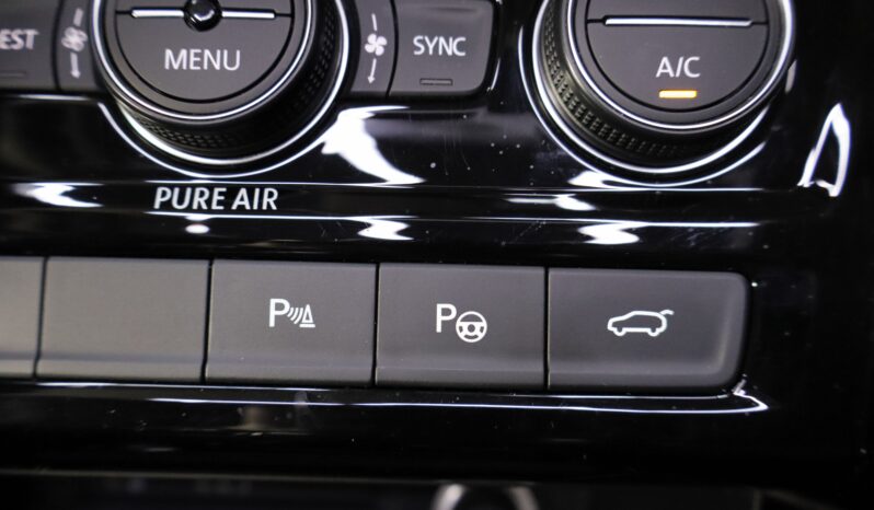 VOLKSWAGEN Touran Highline 2.0TDI lleno