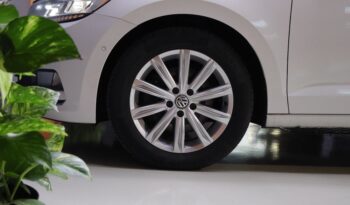VOLKSWAGEN Touran lleno