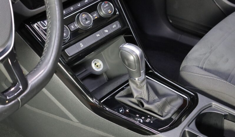 VOLKSWAGEN Touran lleno