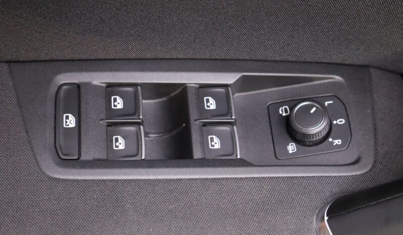 VOLKSWAGEN Touran lleno