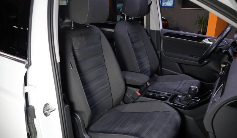 VOLKSWAGEN Touran lleno
