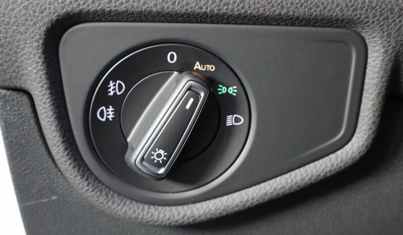 VOLKSWAGEN Touran lleno