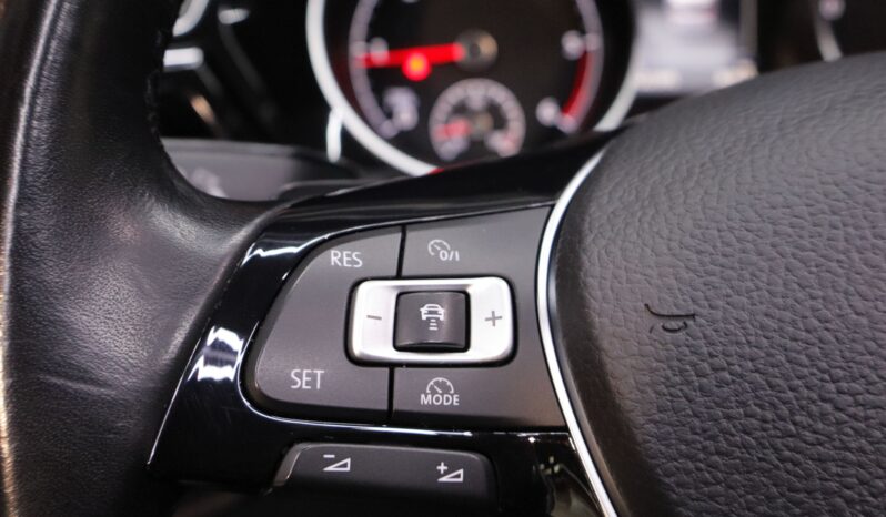 VOLKSWAGEN Touran lleno