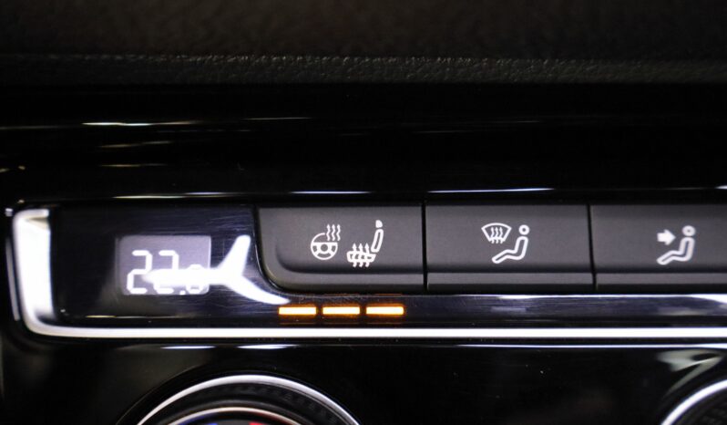 VOLKSWAGEN Touran lleno