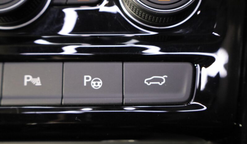 VOLKSWAGEN Touran lleno