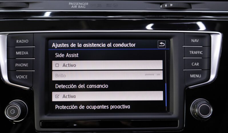 VOLKSWAGEN Touran lleno