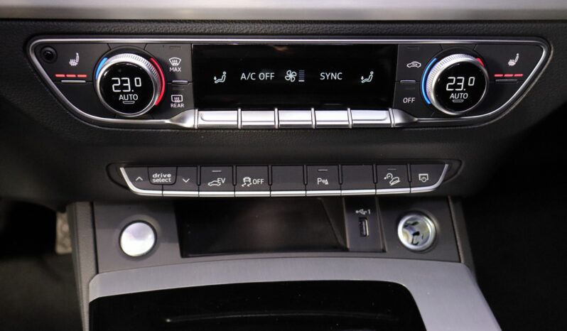 AUDI Q5 SPORTBACK S Line 50 TFSIe quattro ultra lleno